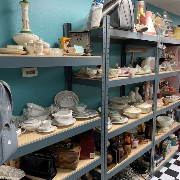 Meet your Posher, Geoffrey - Picture 8 of 15